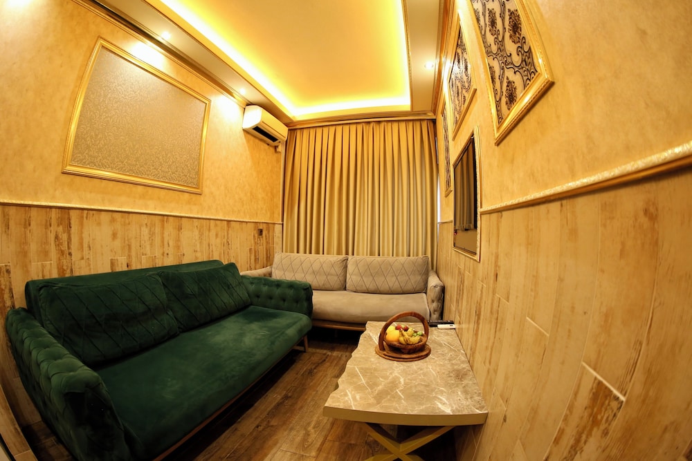 Deluxe Quadruple Room, Multiple Beds photo 2