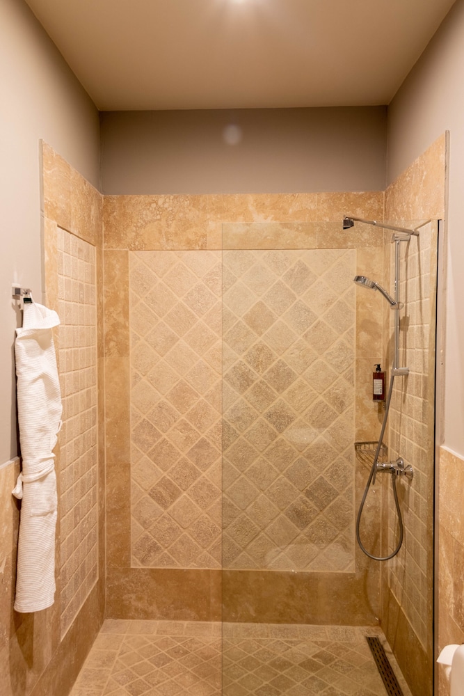 Standard Double or Twin Room, City View photo 3