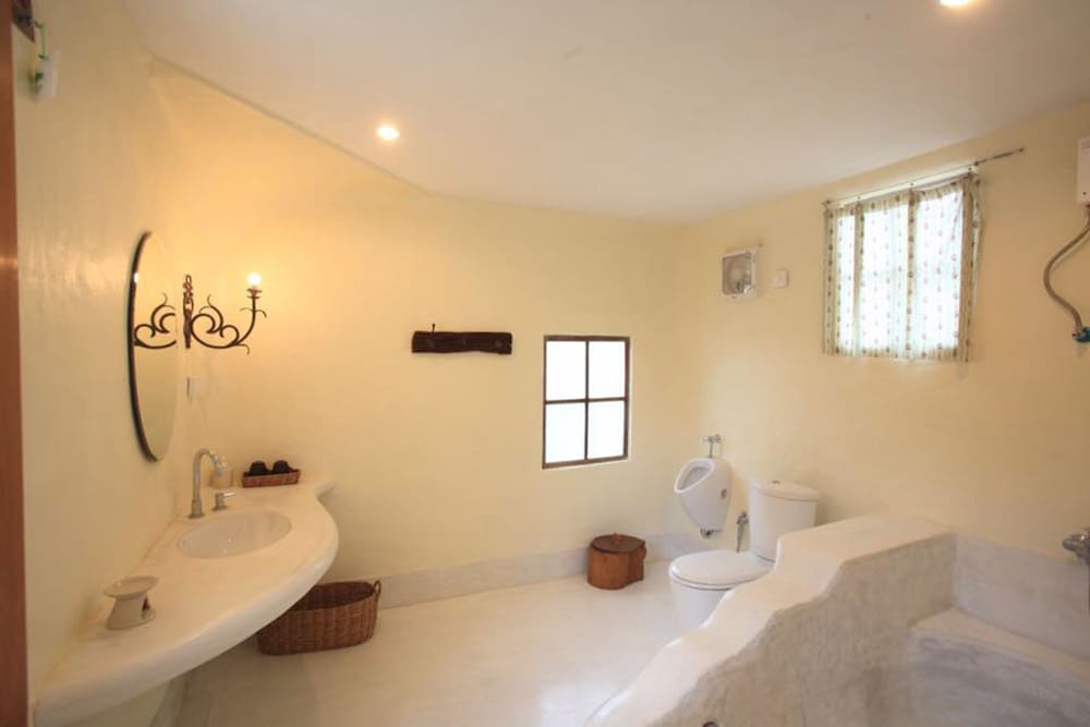 Villa photo 2