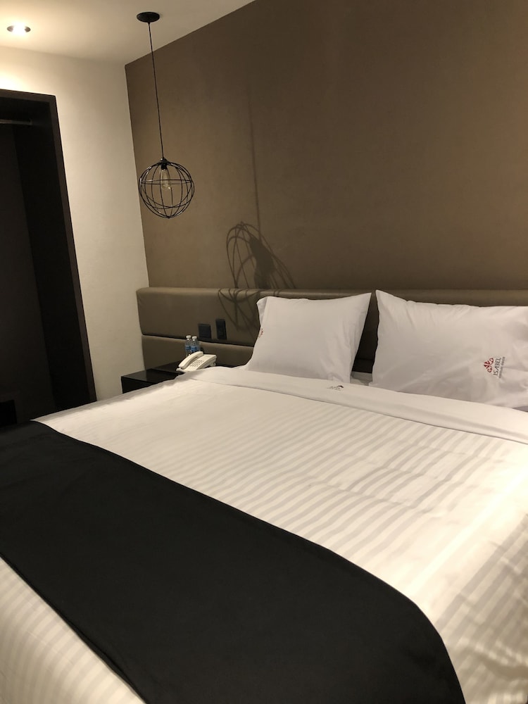 Superior Room, 1 King Bed, Courtyard View photo 3