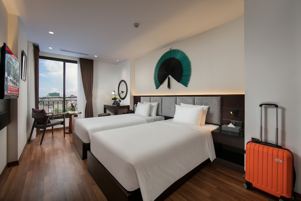Executive Triple Room, City View