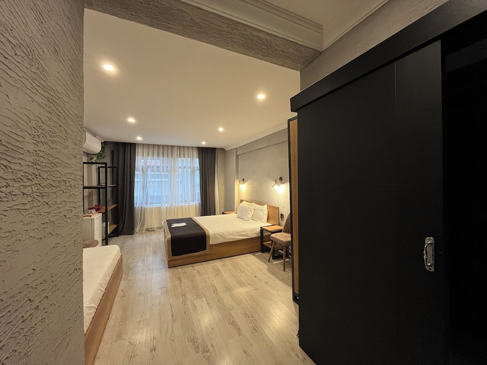 Comfort Triple Room photo 3