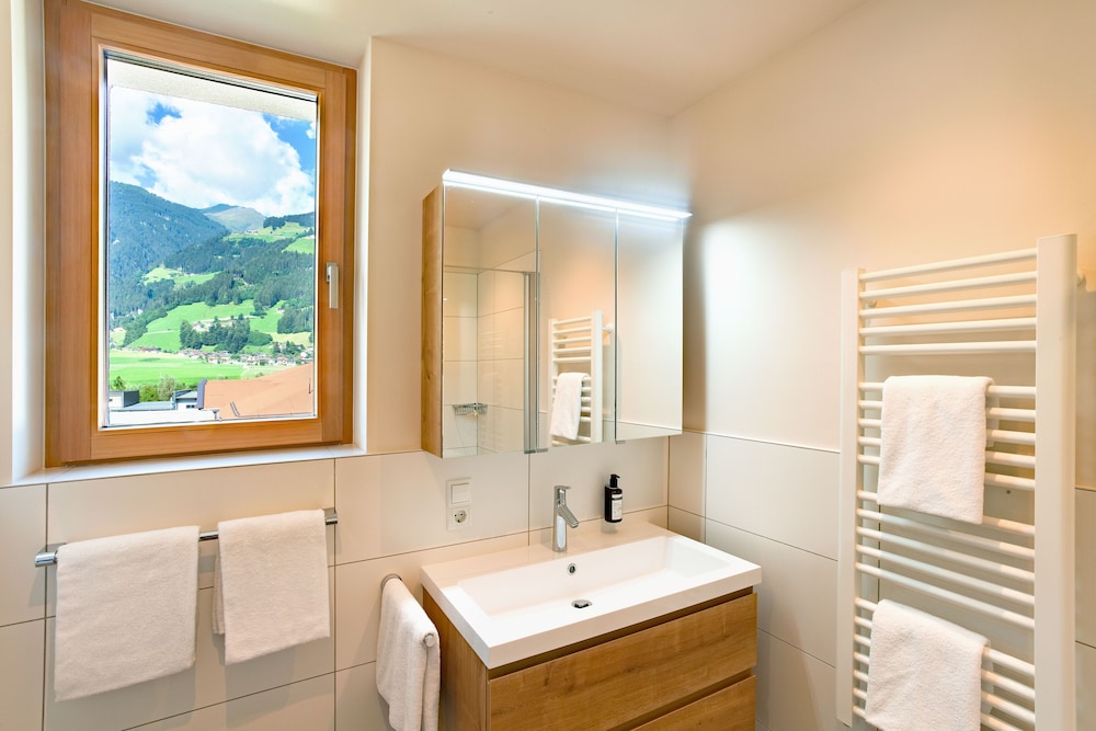 Deluxe Condo, Non Smoking (Penken, incl. cleaning fee 120 EUR) photo 3