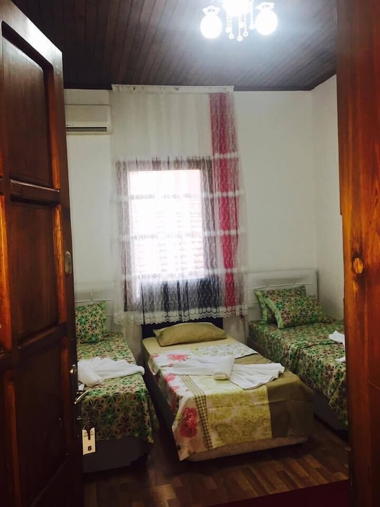 Triple Room photo 2
