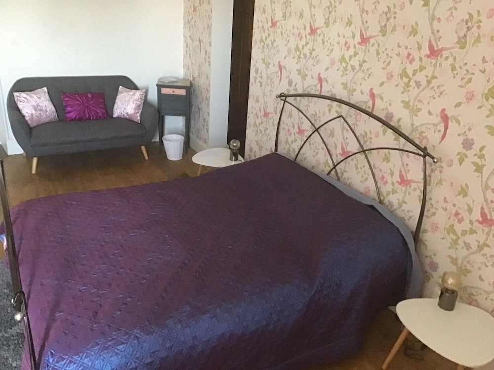 Deluxe Double Room, Ensuite, Garden View (The FLAMINGO)