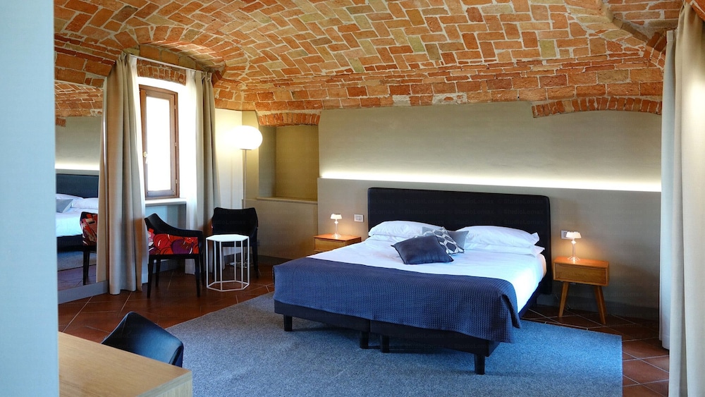 Junior Double Room
