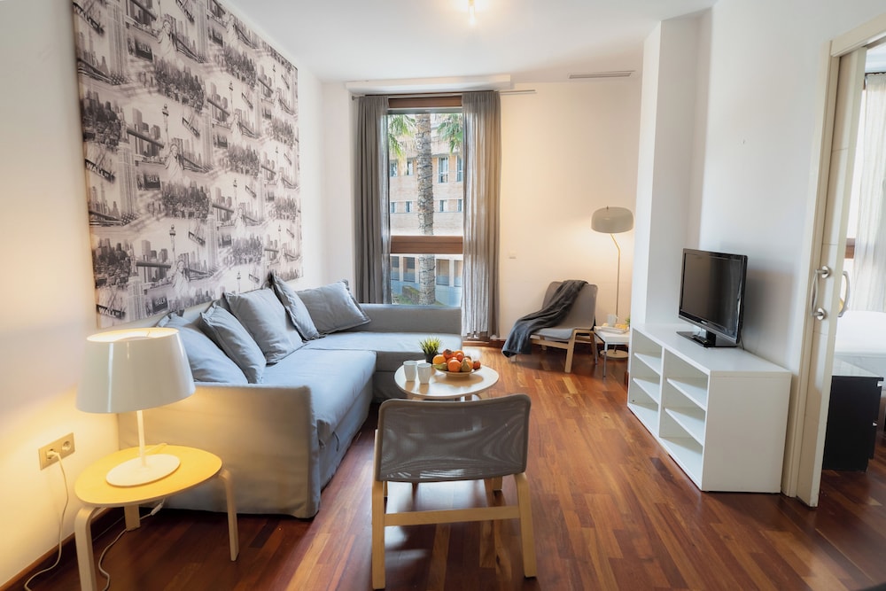 Apartment, 3 Bedrooms, 2 Bathrooms - Photo 9