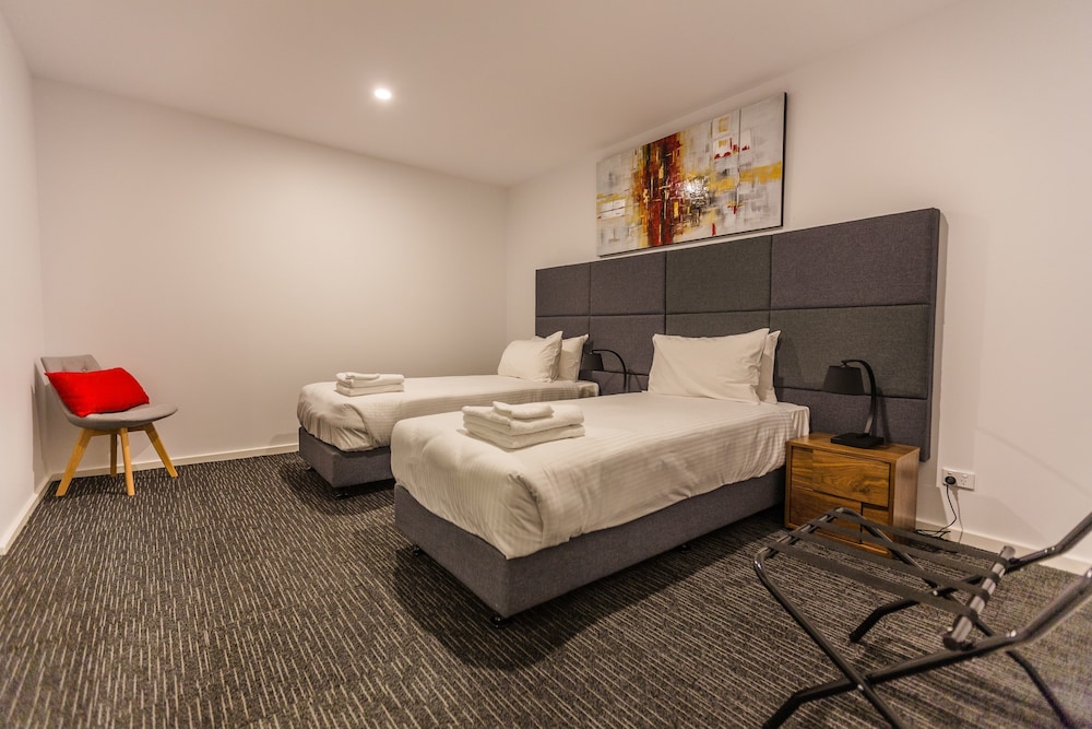 Premier Apartment, 2 Bedrooms (Pet Friendly)