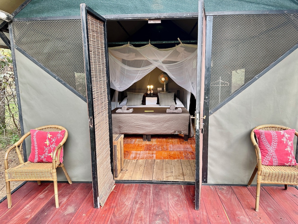 Classic Tent, River View photo 3