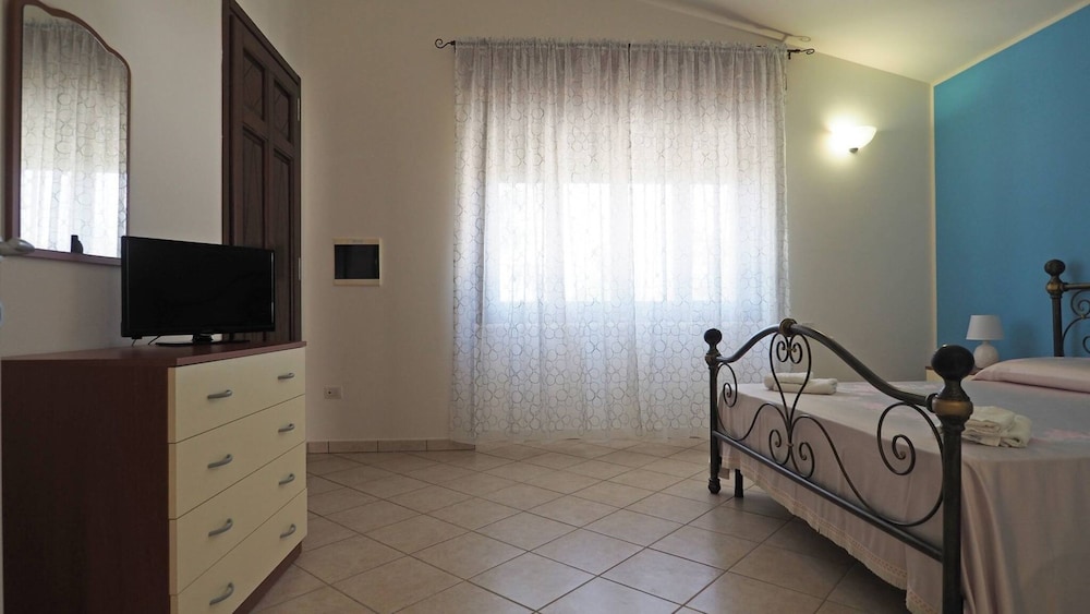 Villa, Smoking photo 2