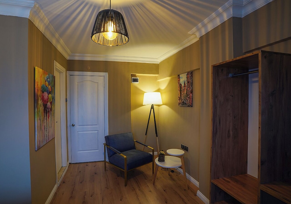 Basic Room, Non Smoking, City View photo 1