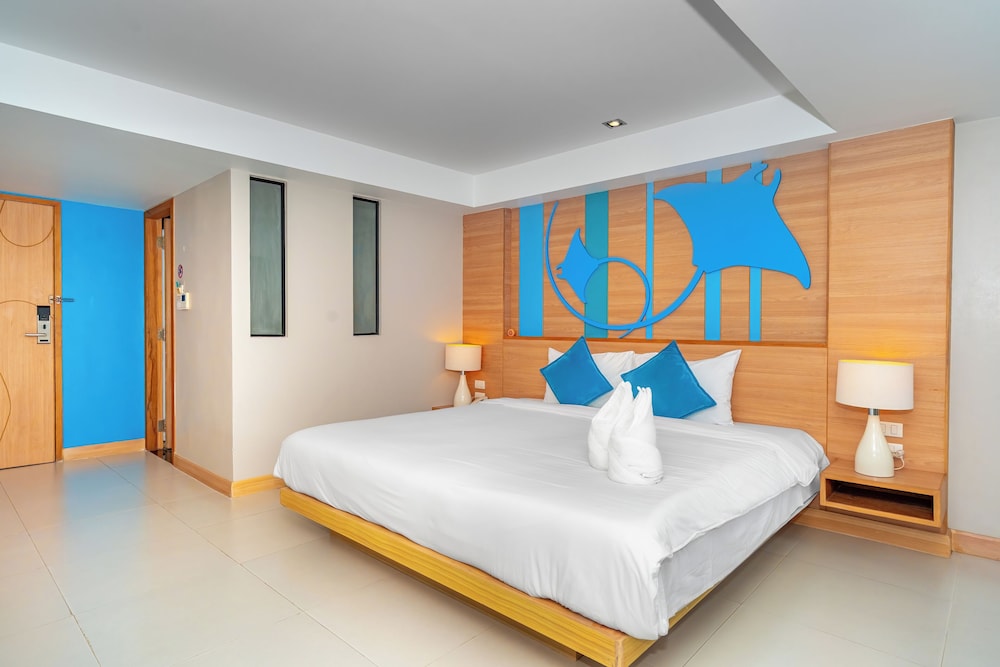Deluxe Double Room photo 2