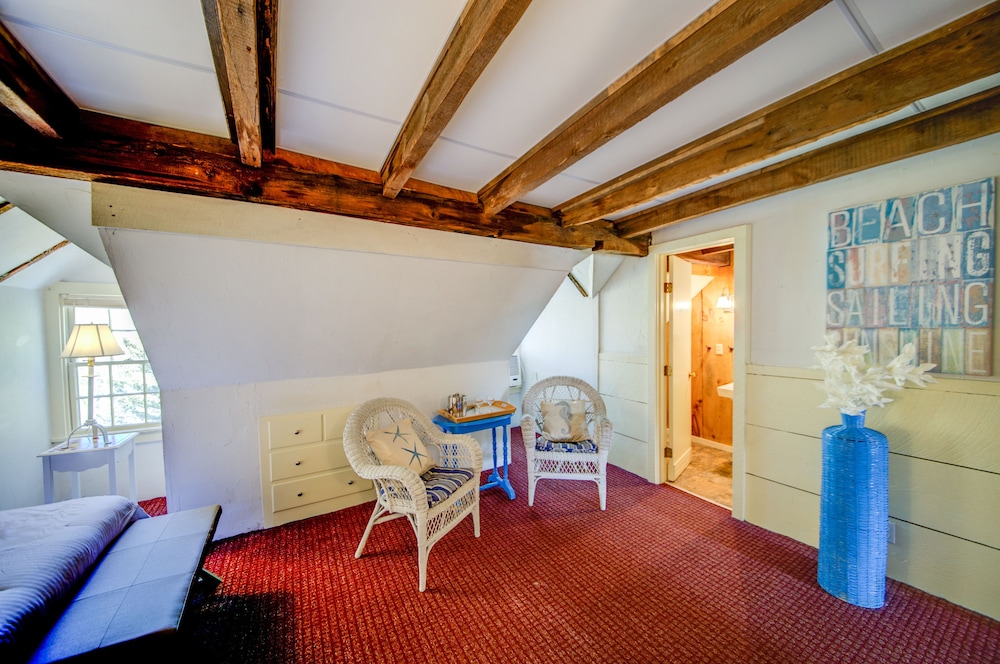 The Captain's House - Superior Deluxe 2 Full Beds photo 1