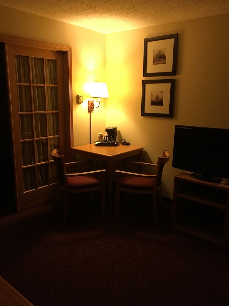 2 Room Suite, 1 King Bed and Sofa Bed photo 3