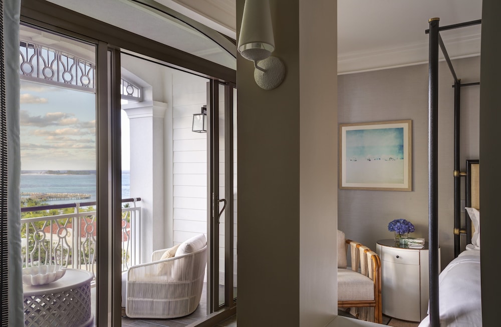 Studio, 1 King Bed, Ocean View