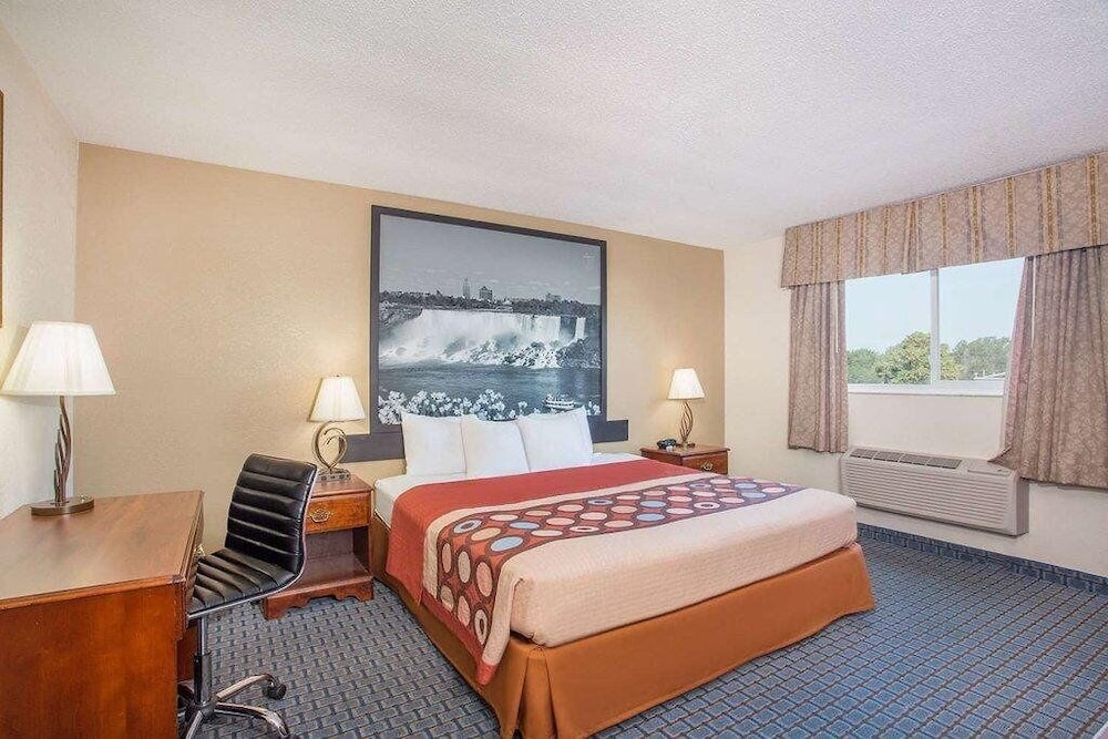 Standard Room, 1 King Bed, Smoking photo 1