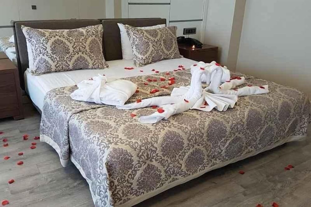 Presidential Suite, City View