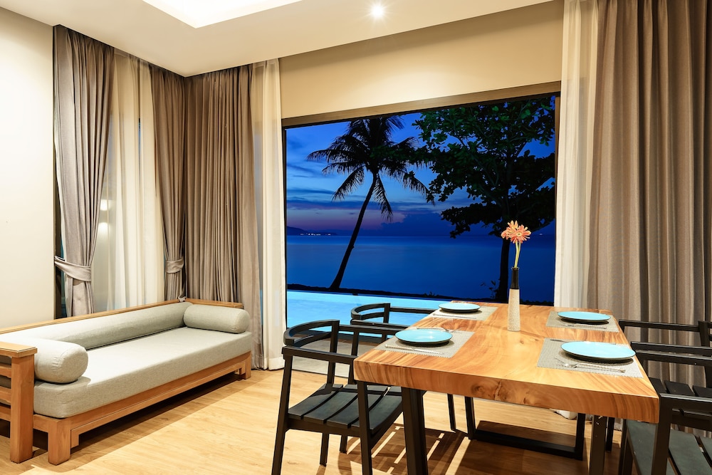 2 Bedroom Beachfront Family Pool Villa - Photo 5