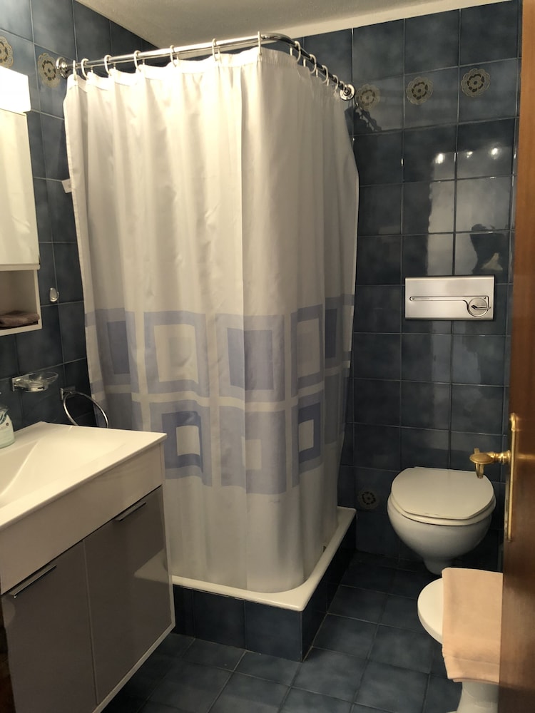 Standard Twin Room, Annex Building photo 3