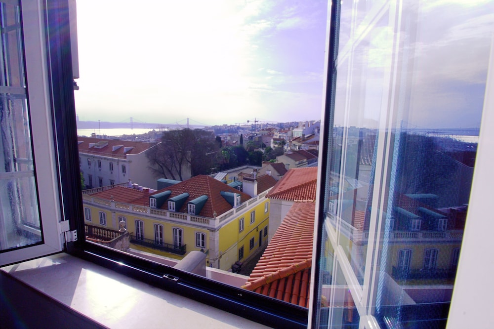 Double Room, Shared Bathroom, River View photo 1