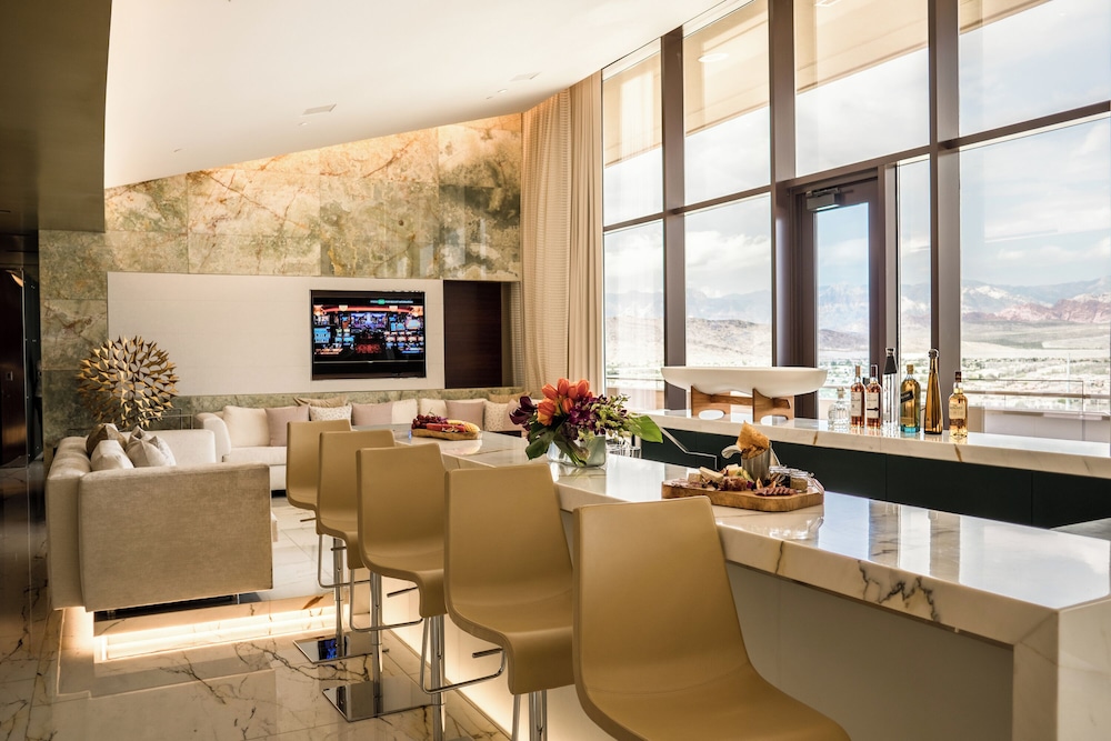 Canyon Suite