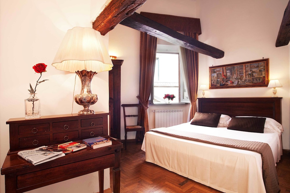 Standard Double or Twin Room photo 1