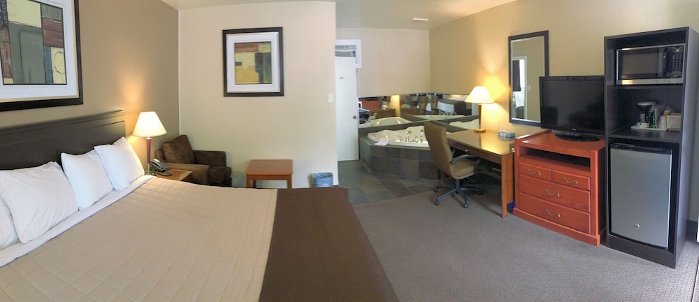 Room, Jetted Tub photo 3