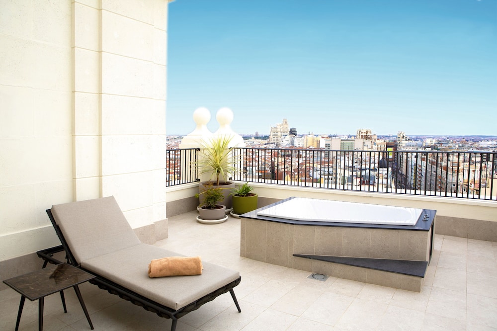 Presidential Suite Package