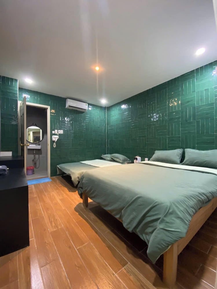 Economy Quadruple Room