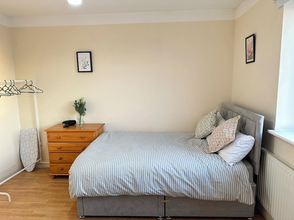 Apartment photo 1