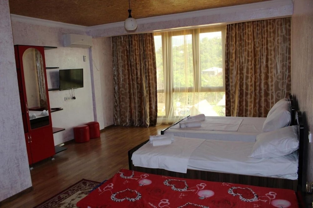 Classic Suite, 1 Double Bed, Non Smoking, City View