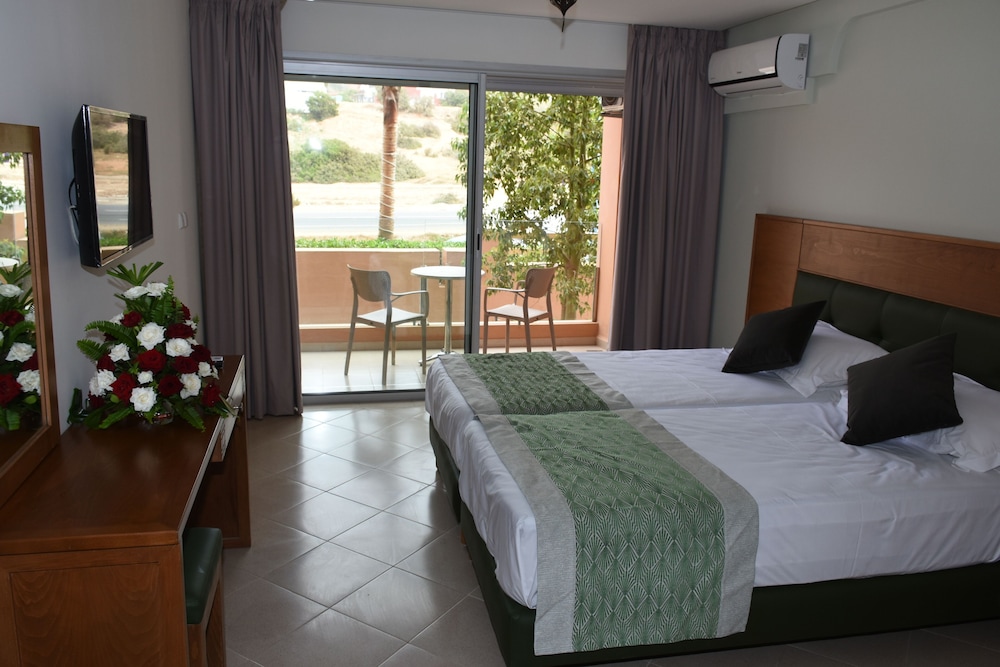 Standard Room photo 1