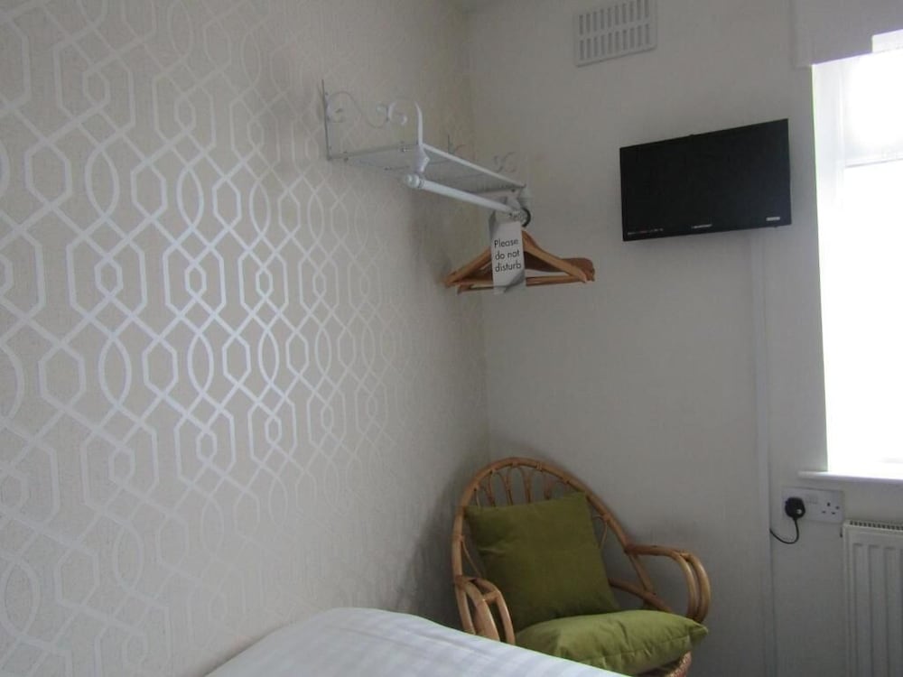 Basic Single Room photo 2