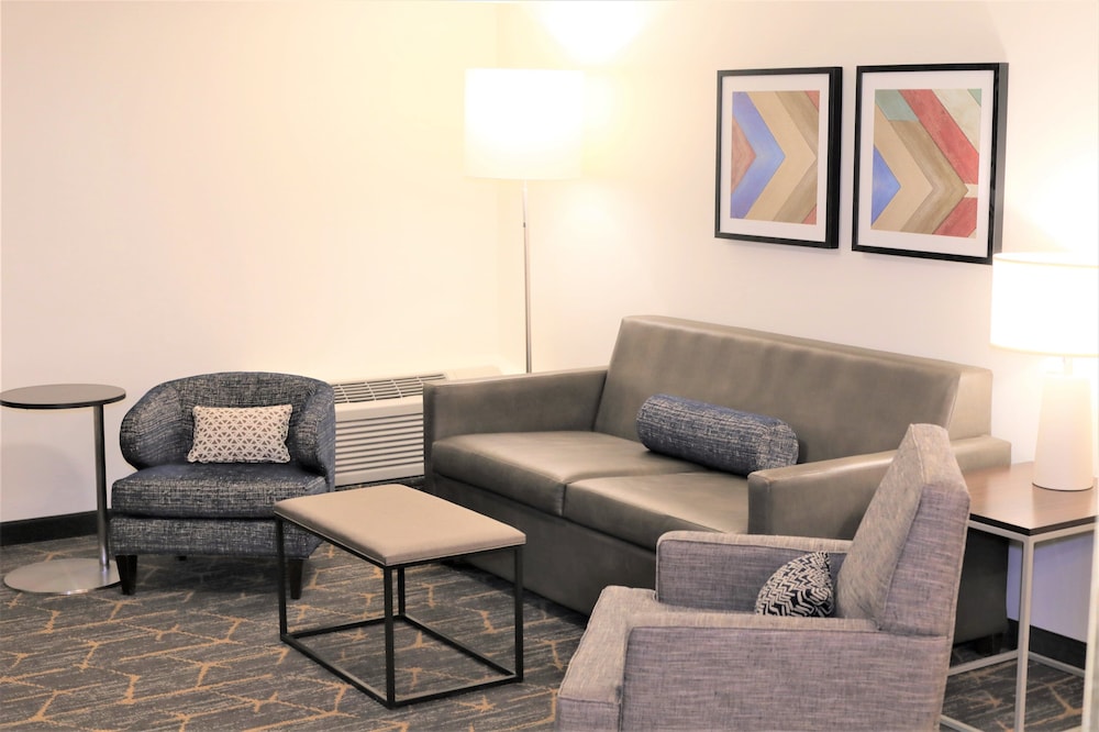 Suite, 2 Bedrooms photo 2