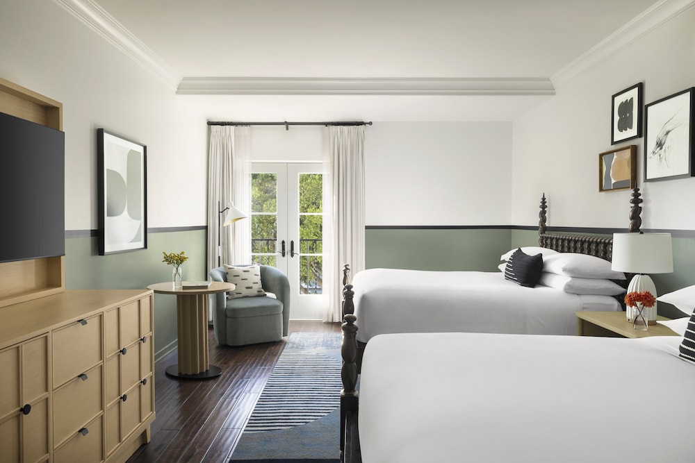 Premium Room, 2 Double Beds, Balcony (Juliet Balcony) - Photo 4