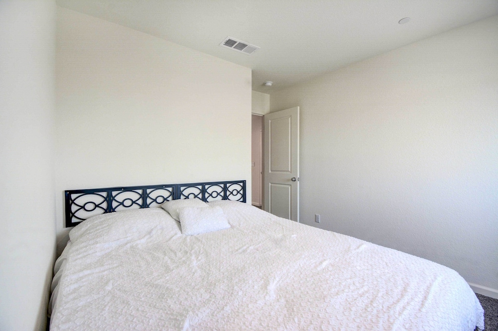 House (4 Bedrooms) photo 3