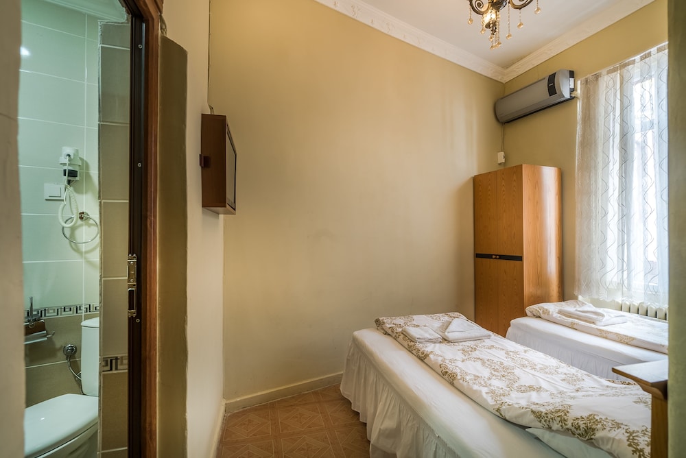 Comfort Twin Room photo 2