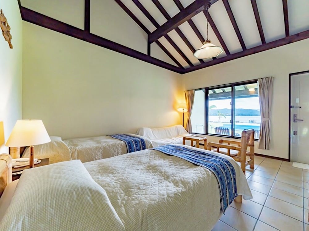 Superior Twin Room, Partial Ocean View photo 1