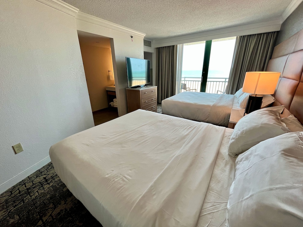 Studio Suite, Multiple Beds, Balcony, Pool View - Photo 4