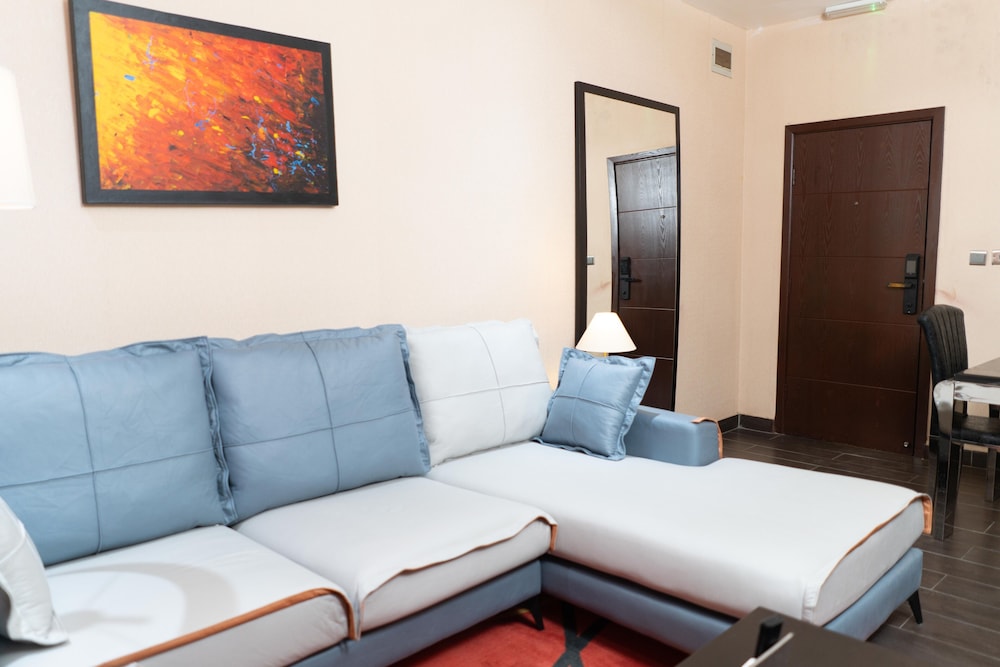 Signature Suite, 1 King Bed, City View, Executive Level