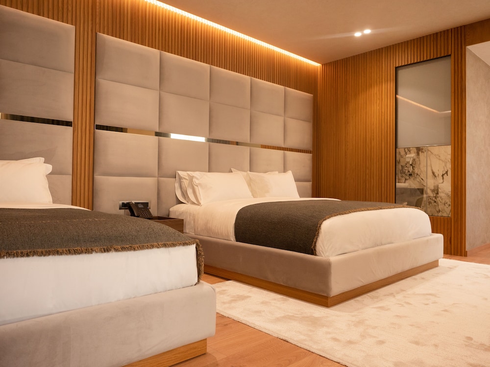 Deluxe Triple Room photo 2