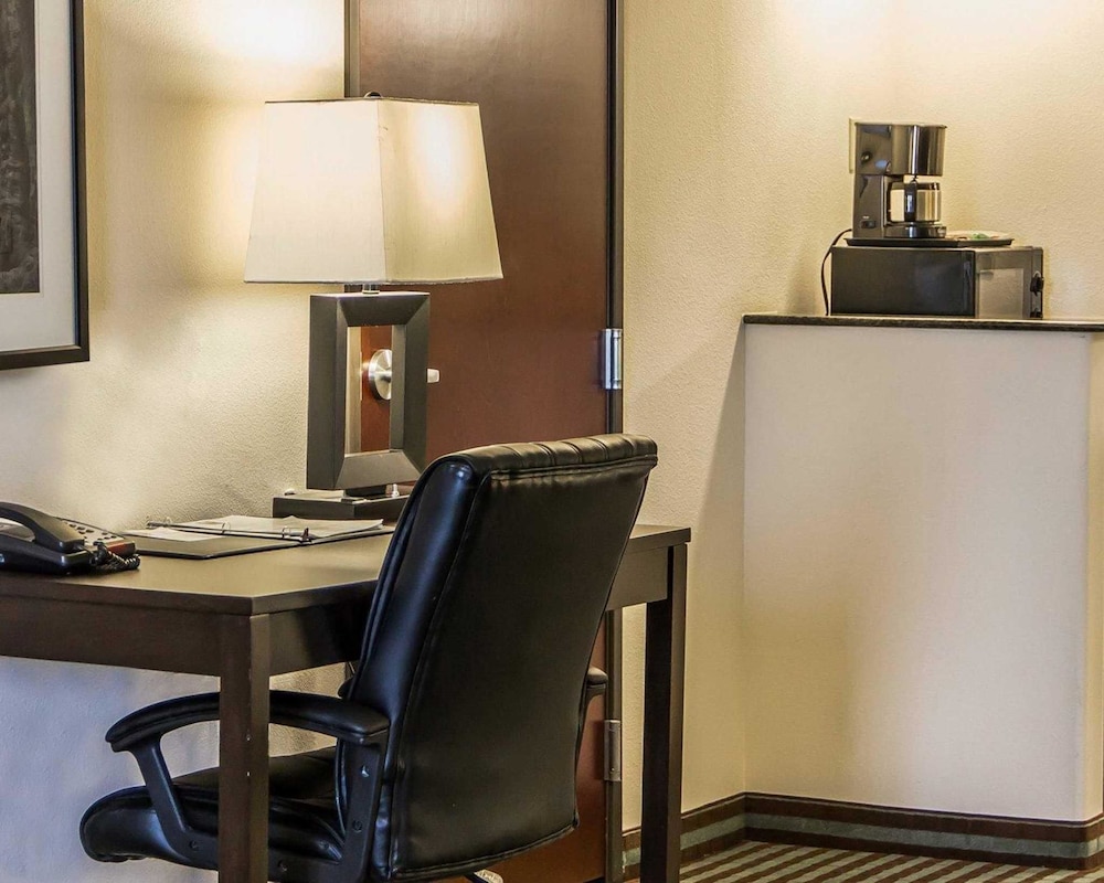 Suite, Non Smoking - Photo 2