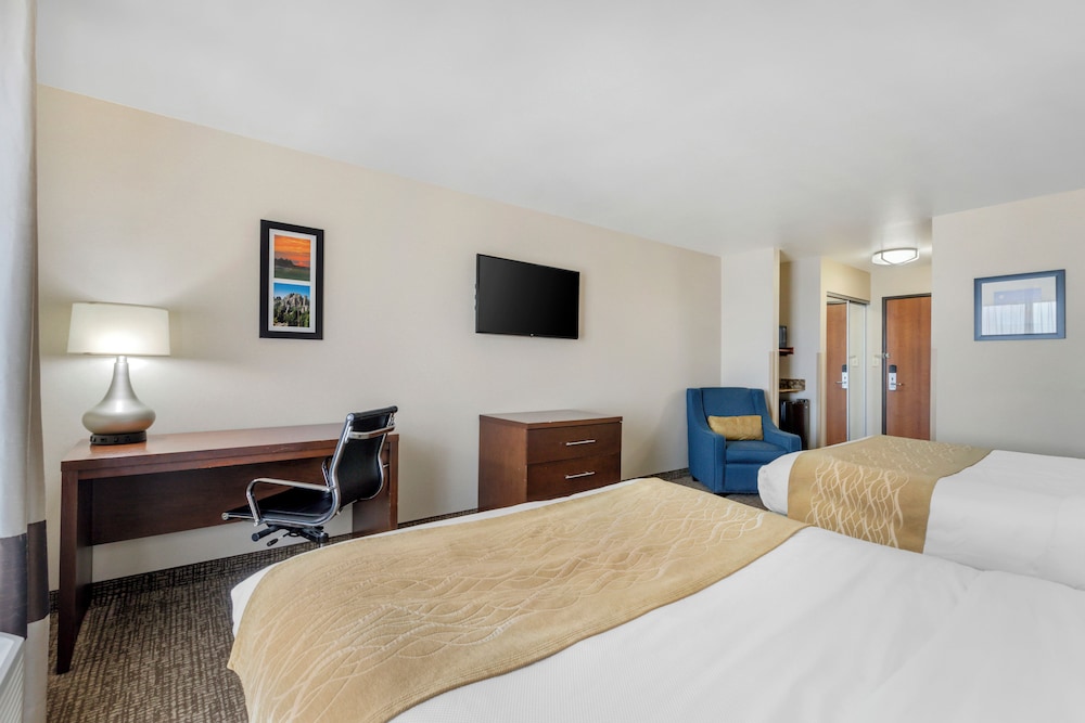 Standard Room, 2 Queen Beds, Non Smoking - Photo 5