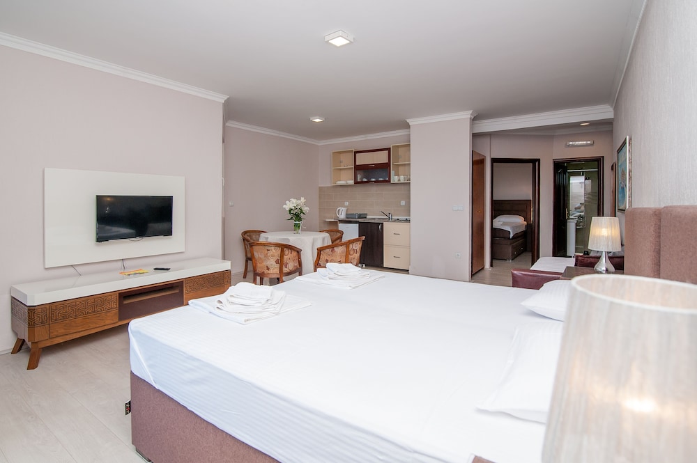 Deluxe Apartment, 1 Bedroom, Balcony, Sea View
