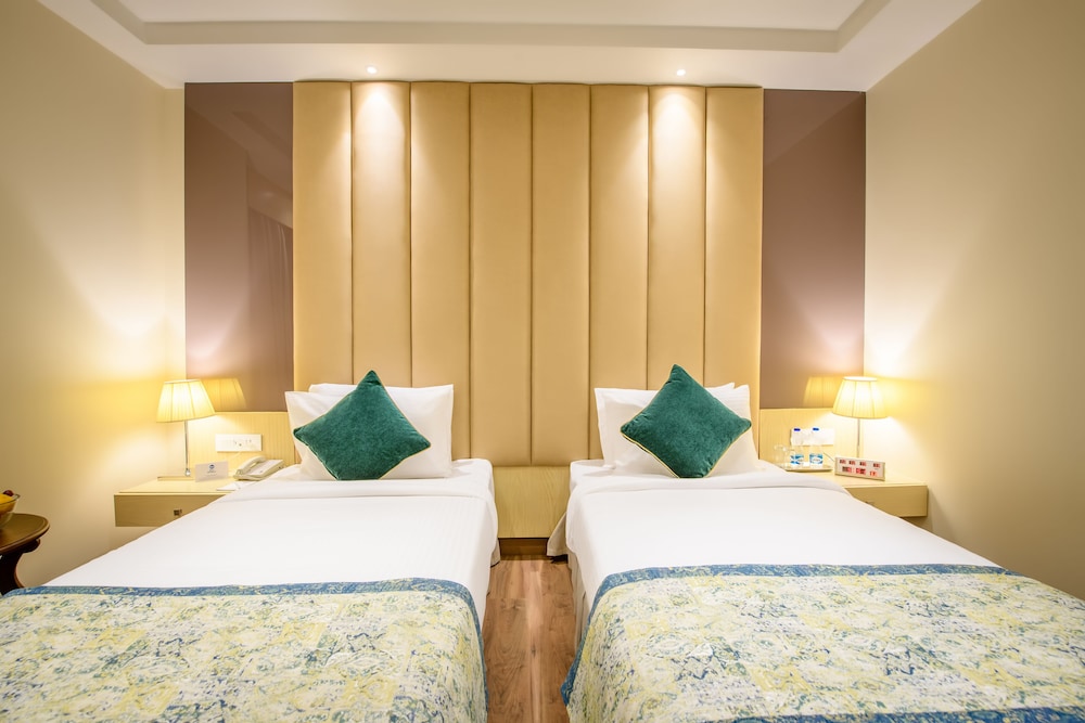 Superior Room, 2 Twin Beds, Non Smoking - Photo 3