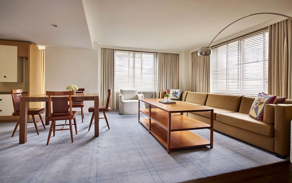 Suite (Georgetown)