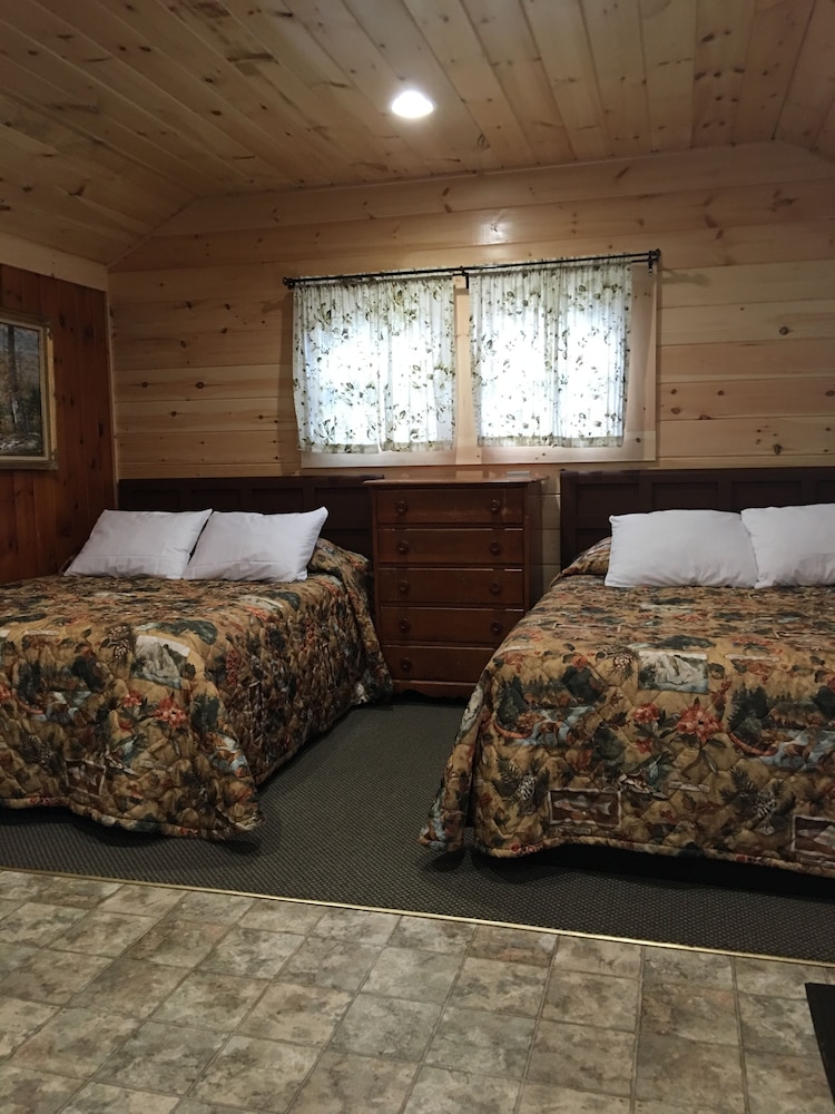 Standard Room, 1 Bedroom, Non Smoking (Lakeside Deluxe One Room Cottage) photo 1