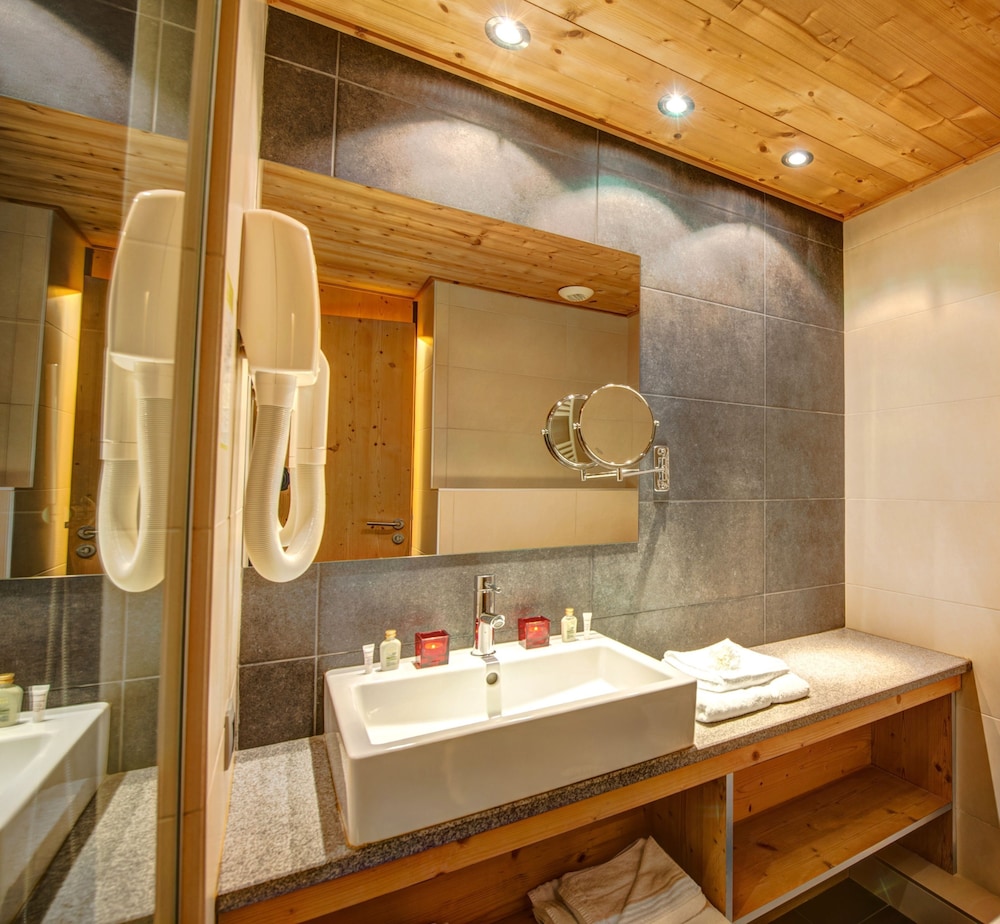 Comfort Room, 2 Twin Beds - Photo 4