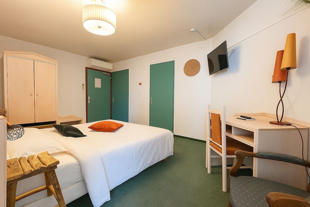 Superior Double Room - Photo 1