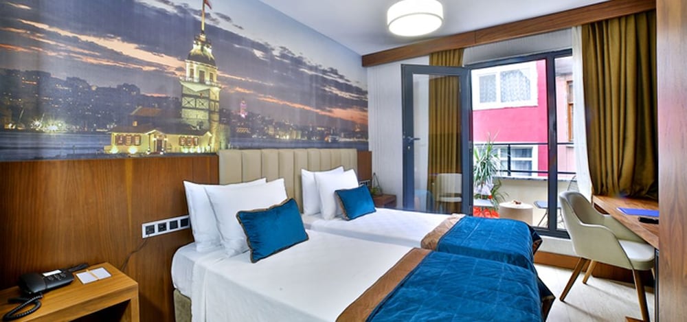 Grand Room photo 1